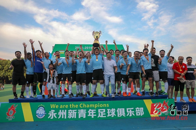 亚锦赛混双赛场冷门频出，国乒仅剩一对晋级四强